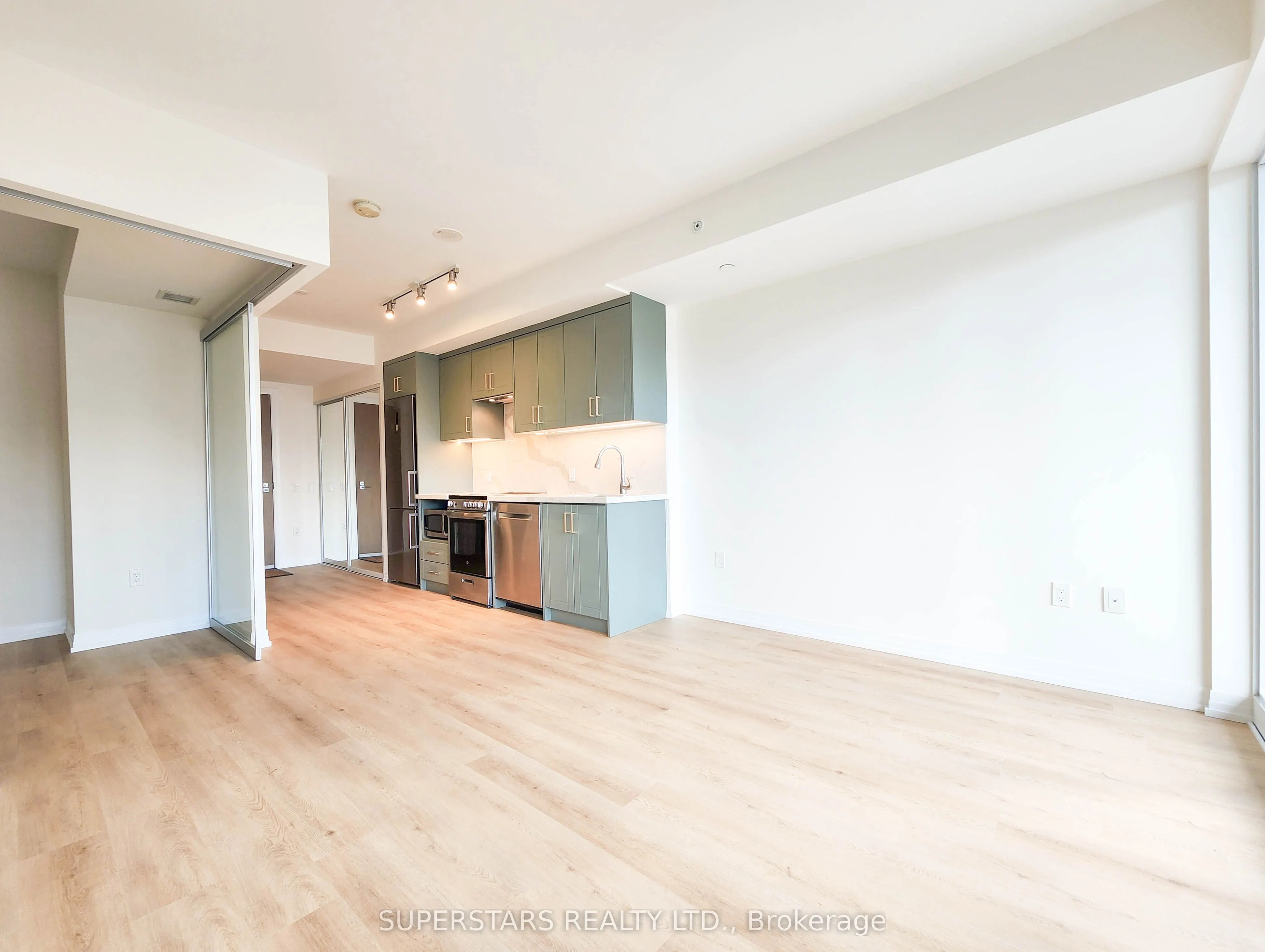 251 Jarvis Street, #2209