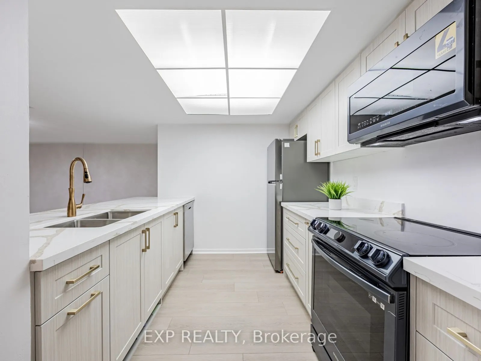 1001 Bay Street, #2908