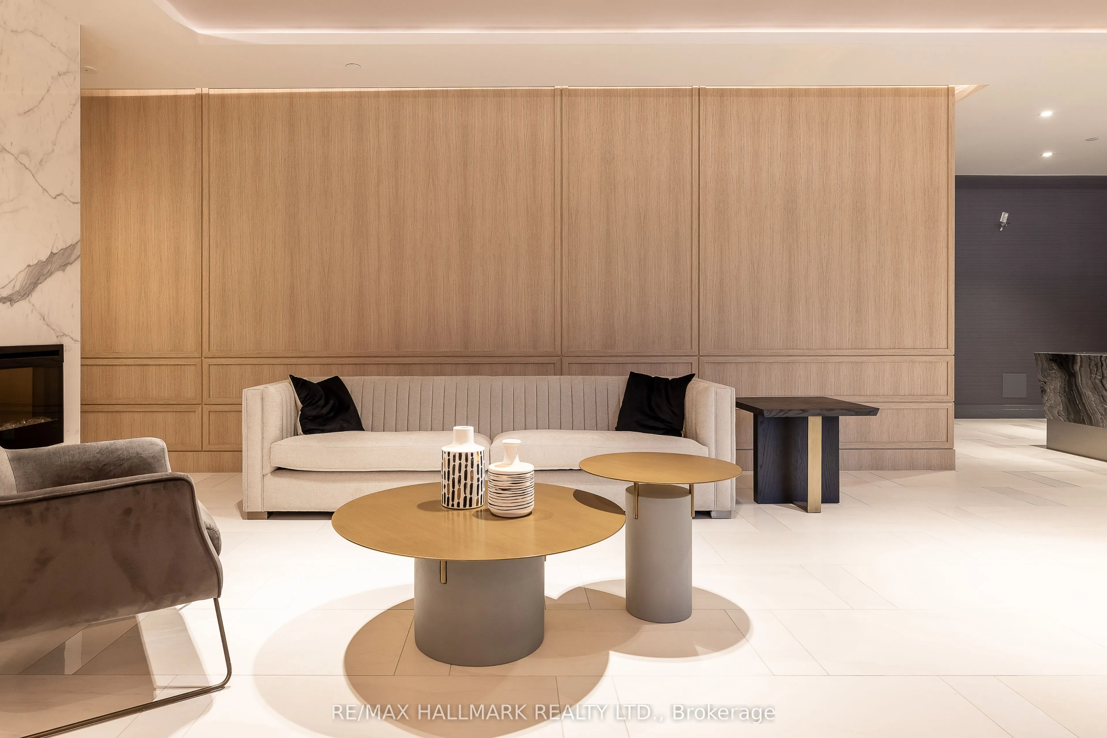 621 Sheppard Avenue E, #306