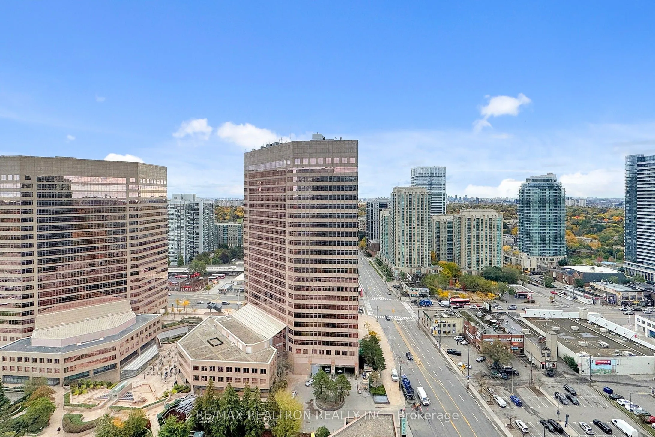 15 Greenview Avenue, #2604