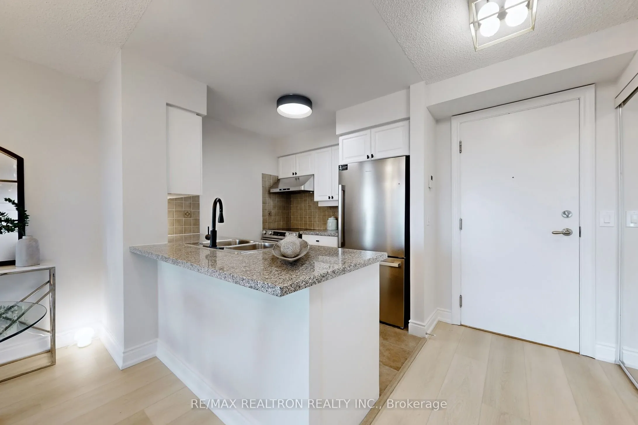 15 Greenview Avenue, #2604