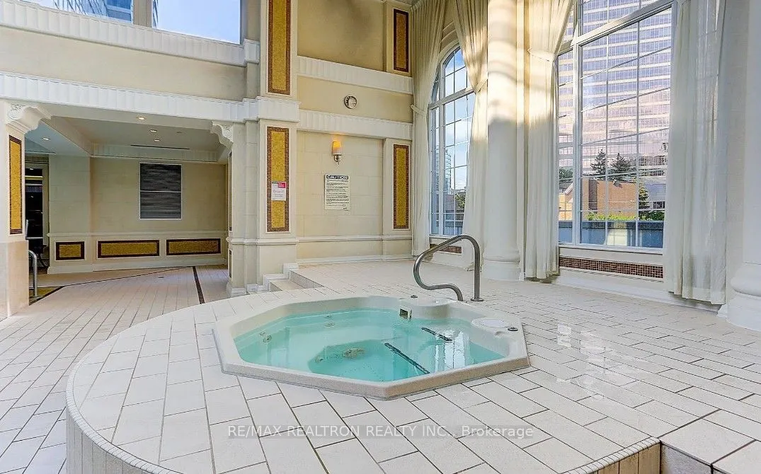 15 Greenview Avenue, #2604