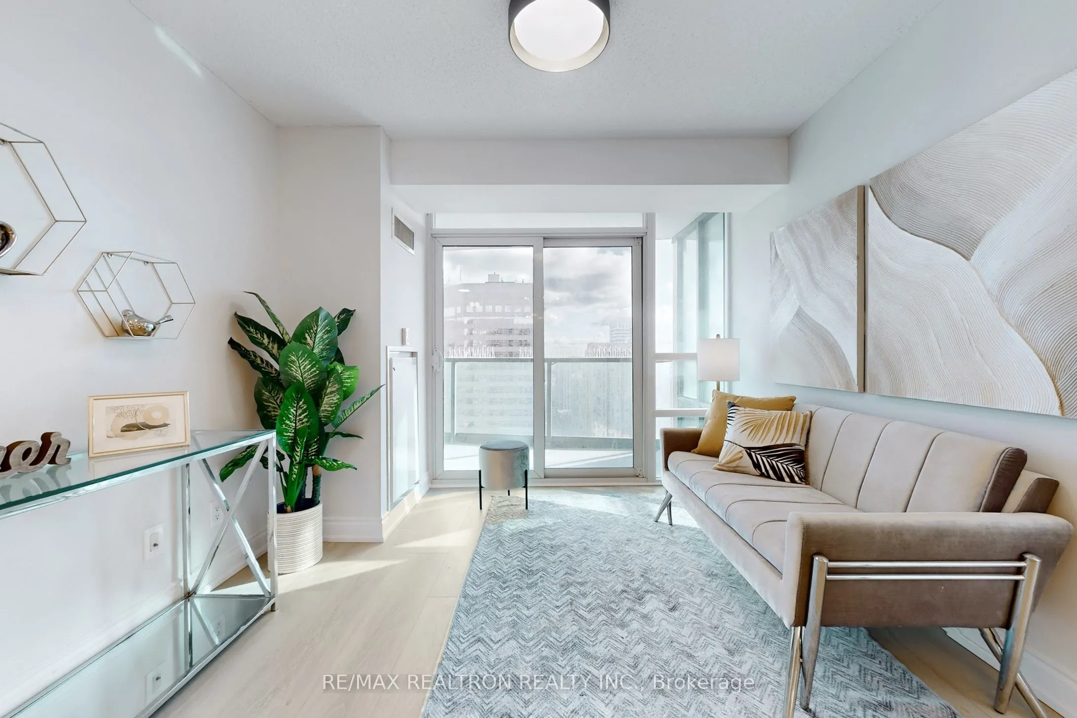 15 Greenview Avenue, #2604