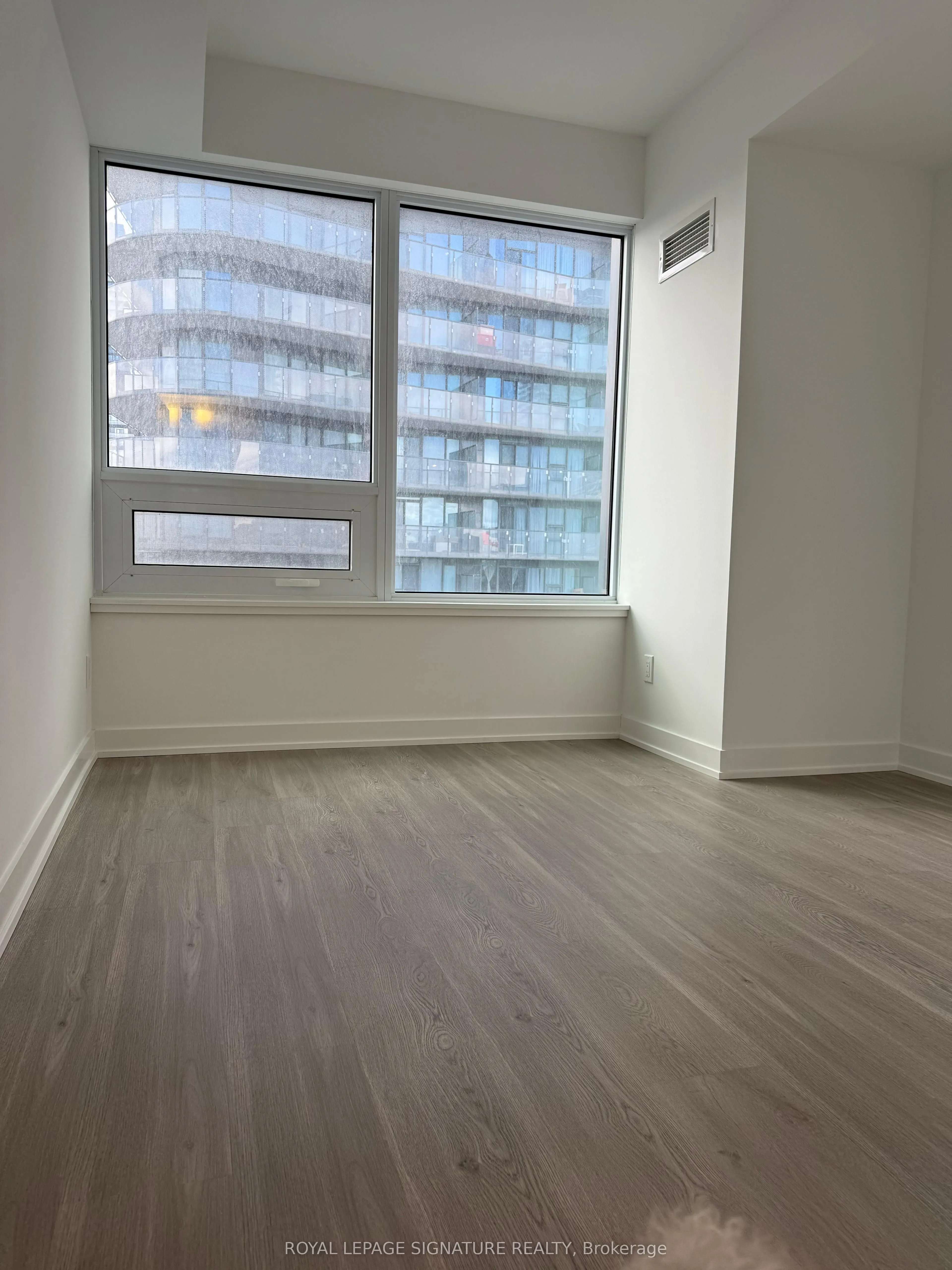 8 Wellesley Street W, #3016