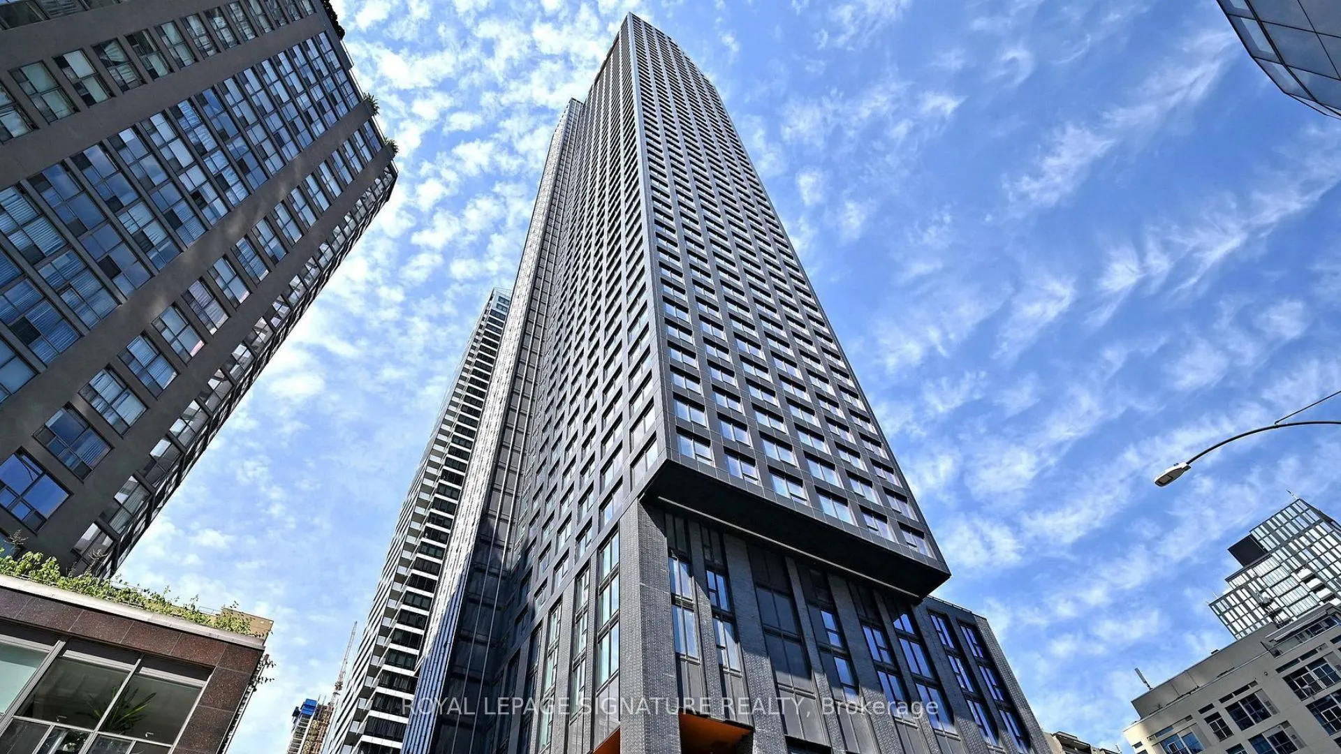 8 Wellesley Street W, #3016