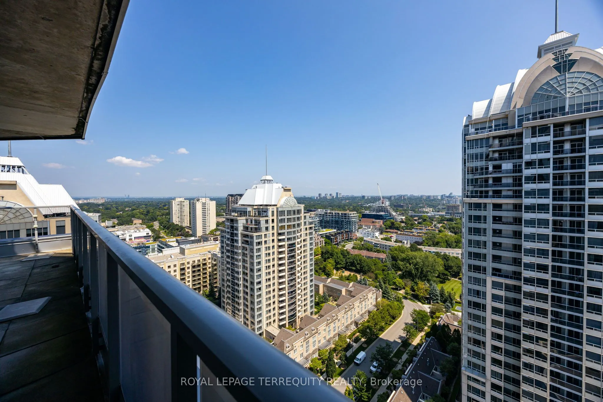 1 Rean Drive, #2204