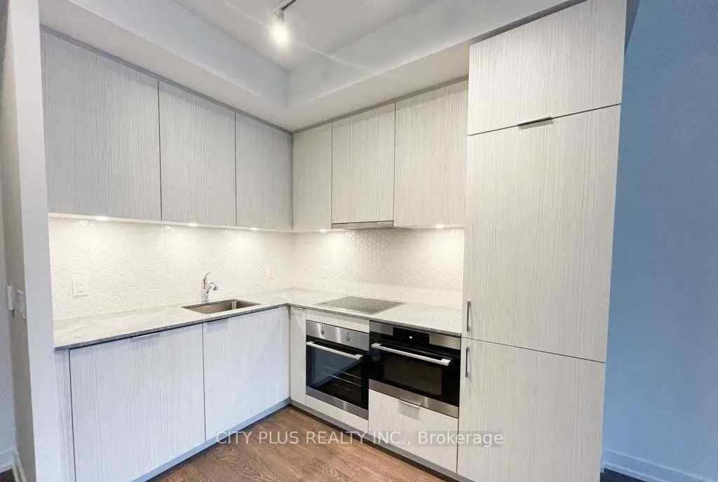 158 Front Street E, #312