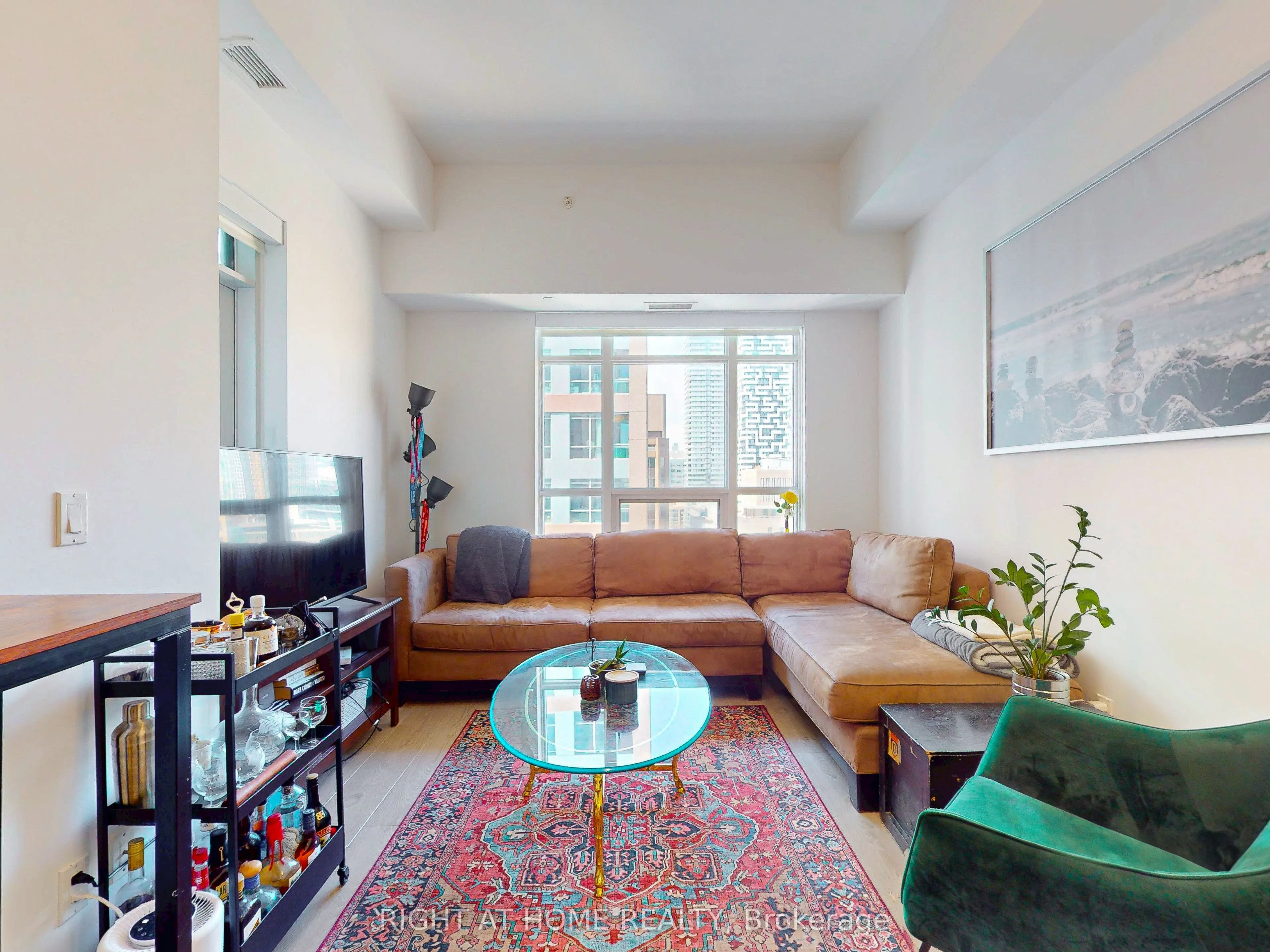 88 Scott Street, #1904