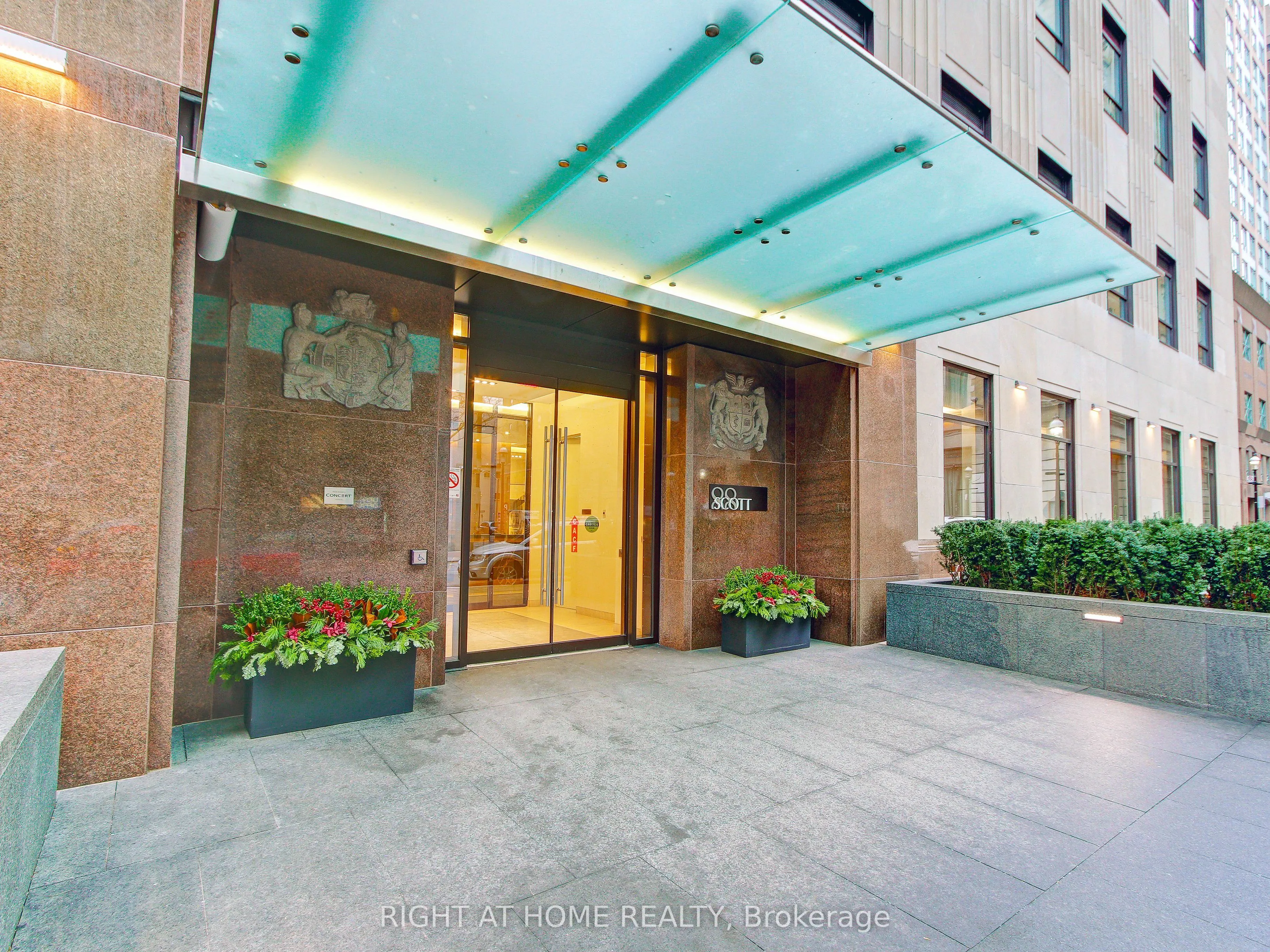 88 Scott Street, #1904