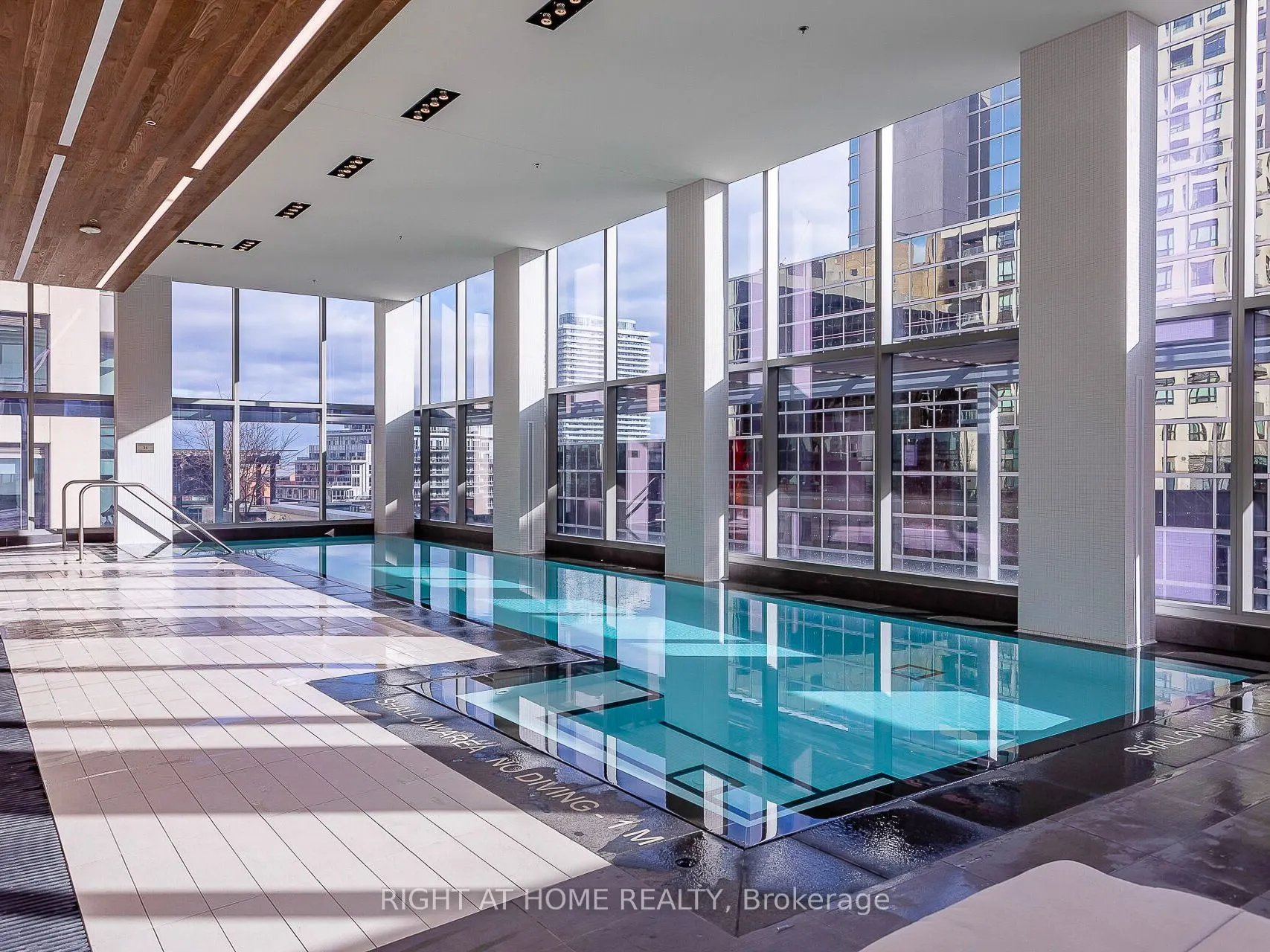 88 Scott Street, #1904