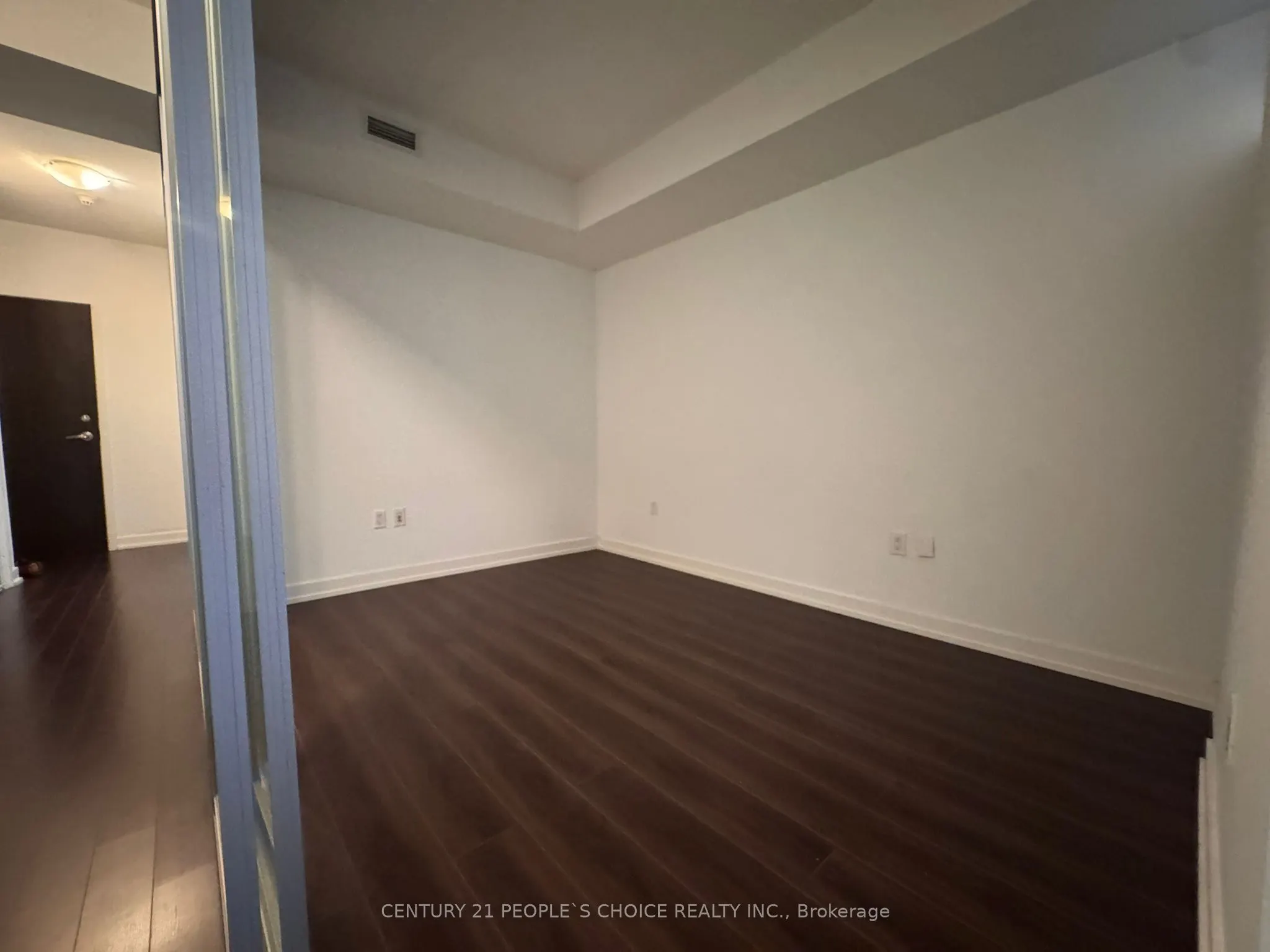 8 Telegram Mews, #235