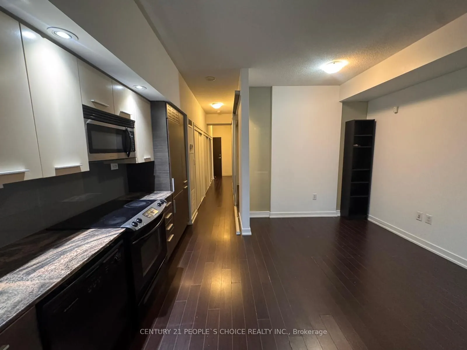 8 Telegram Mews, #235