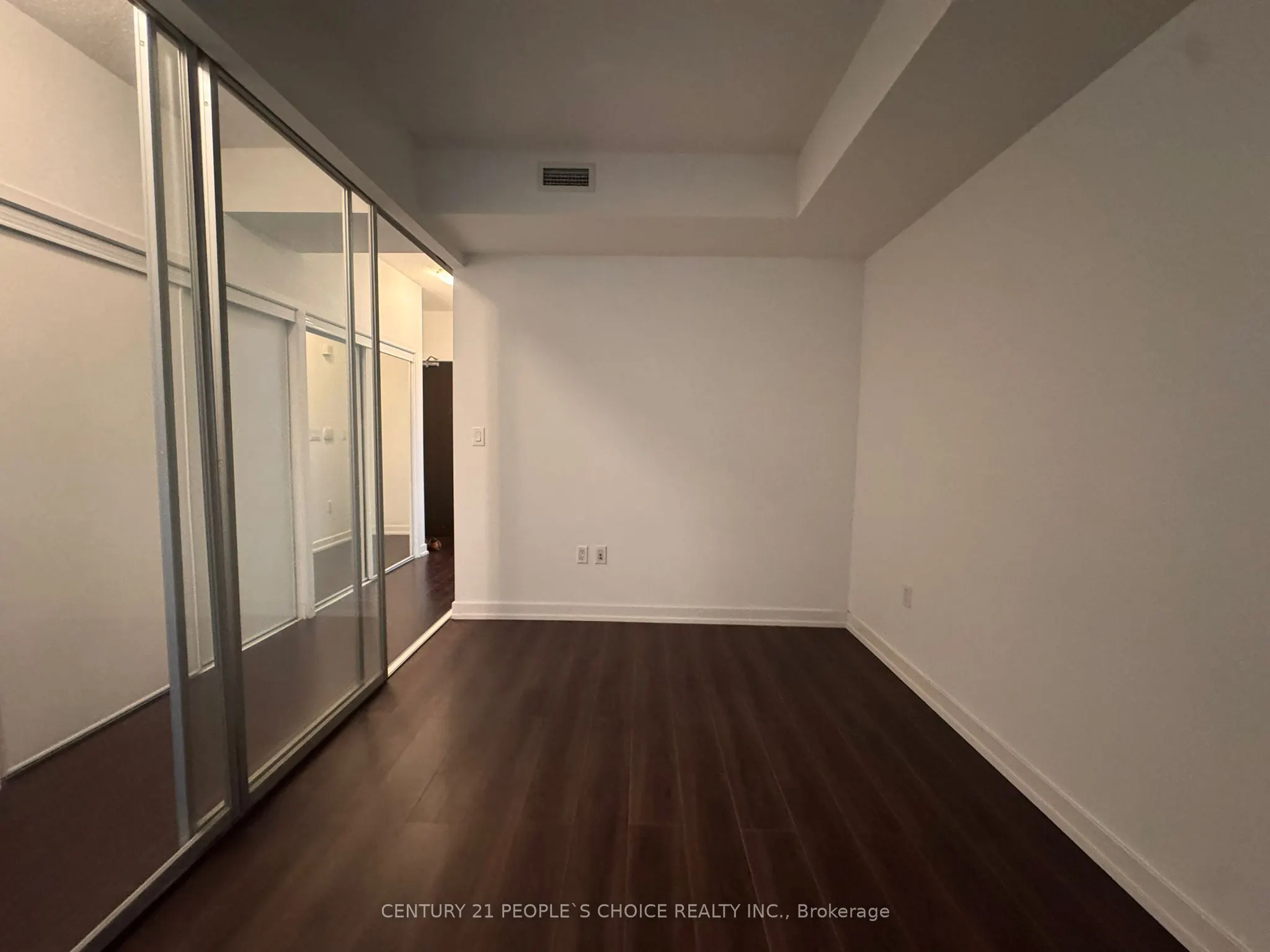 8 Telegram Mews, #235