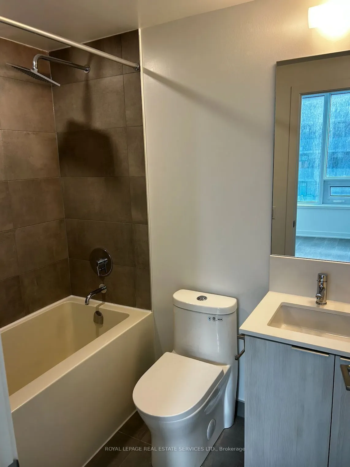 8 Wellesley Street W, #2616