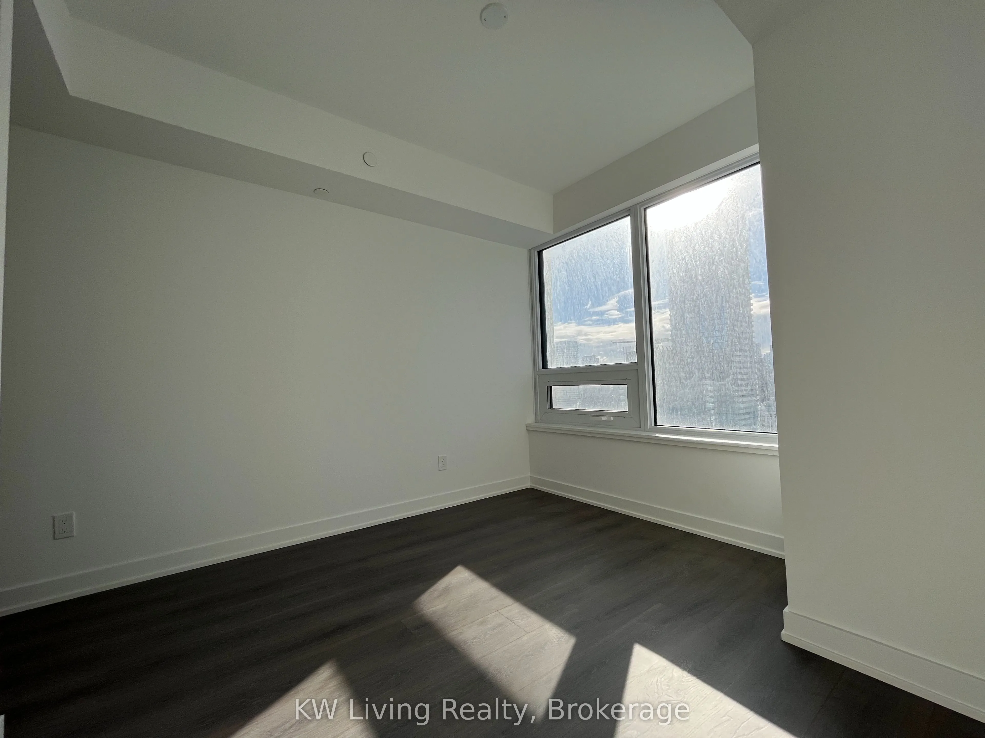 8 Wellesley Street W, #2716