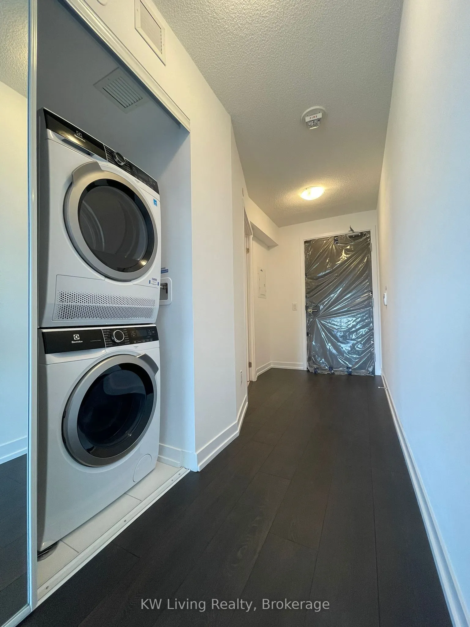 219 Dundas Street E, #2202