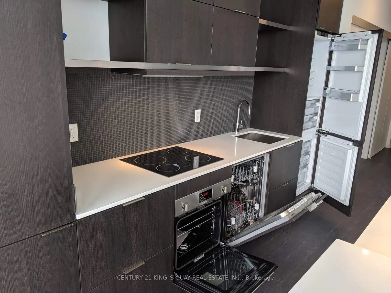 197 Yonge Street, #2903