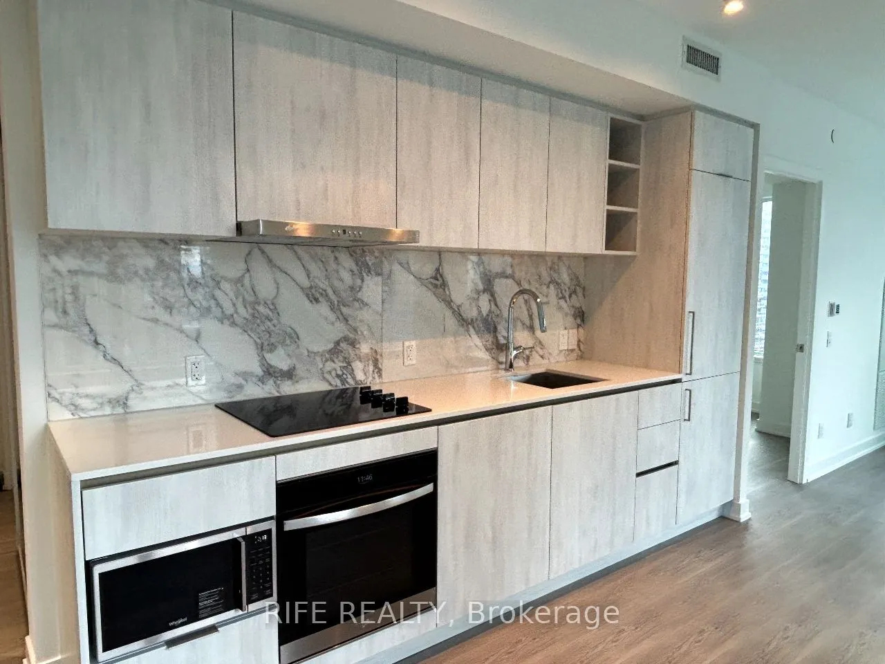 8 Wellesley Street W, #2316