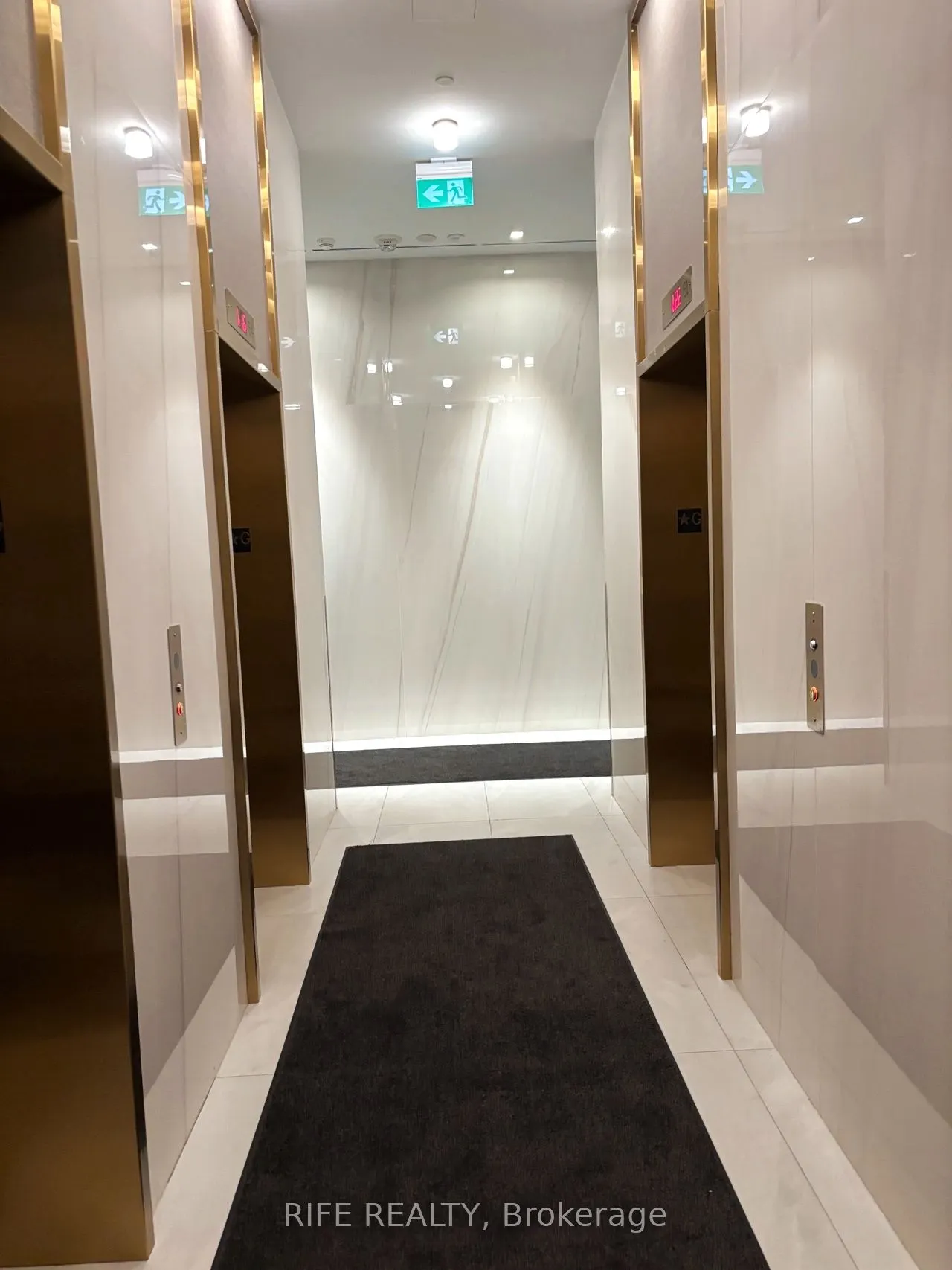 8 Wellesley Street W, #2316