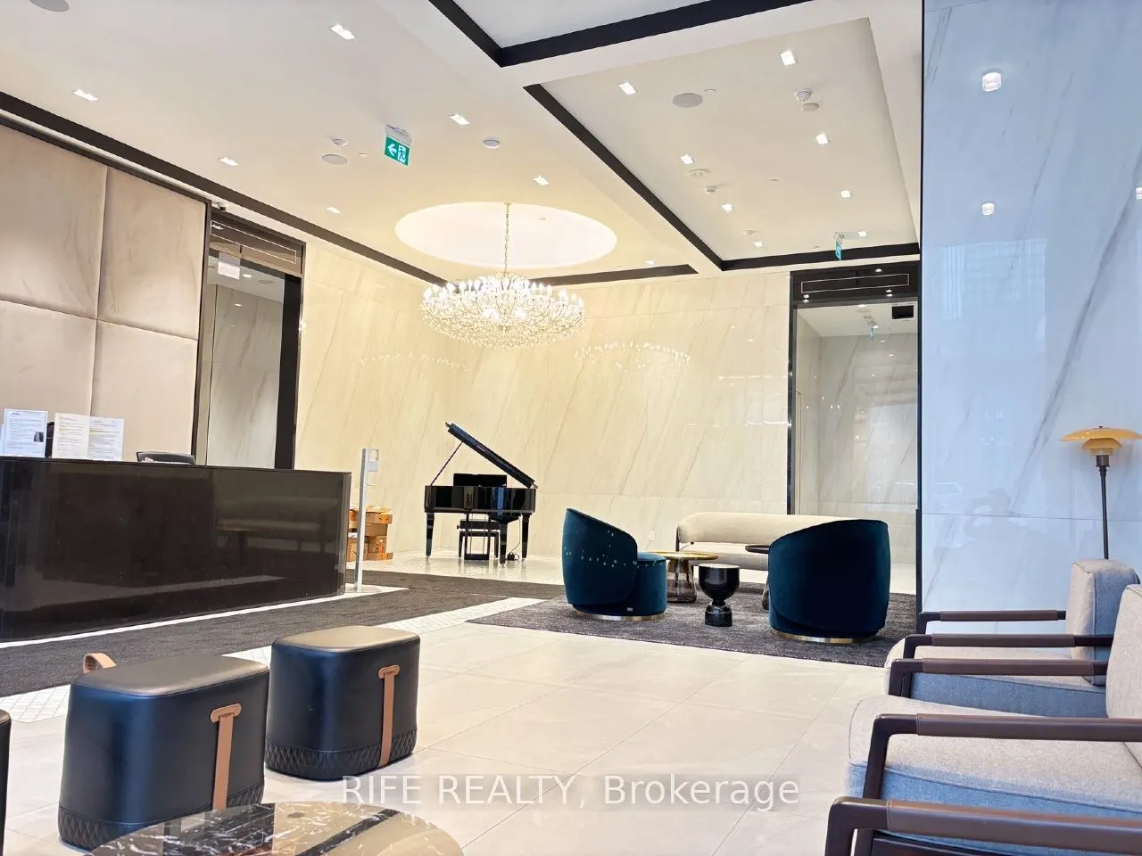 8 Wellesley Street W, #2316