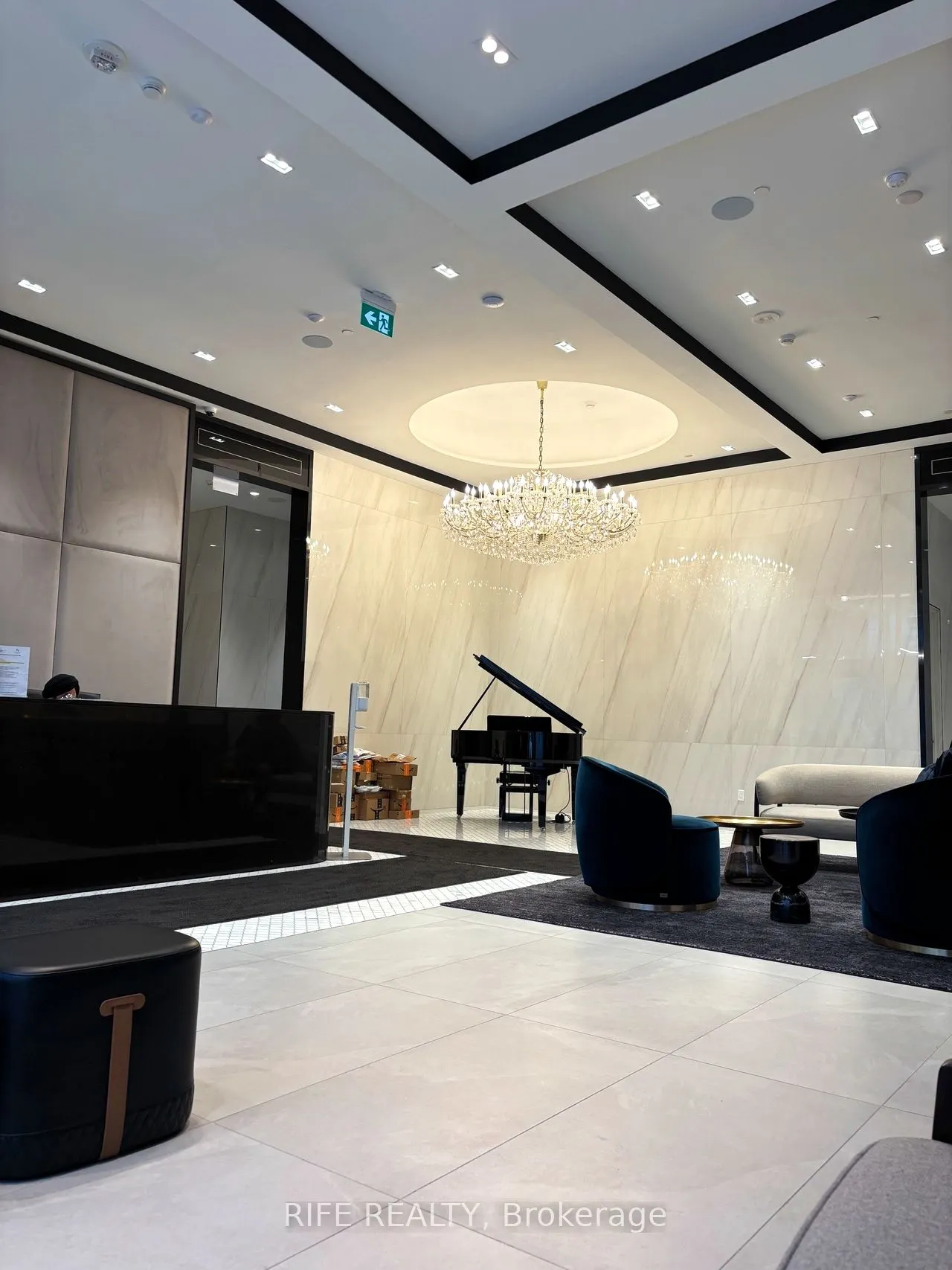 8 Wellesley Street W, #2316