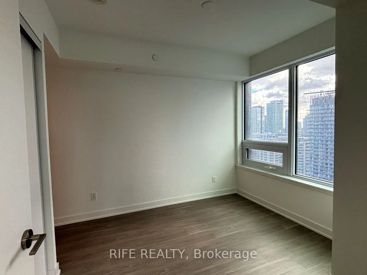 8 Wellesley Street W, #2316