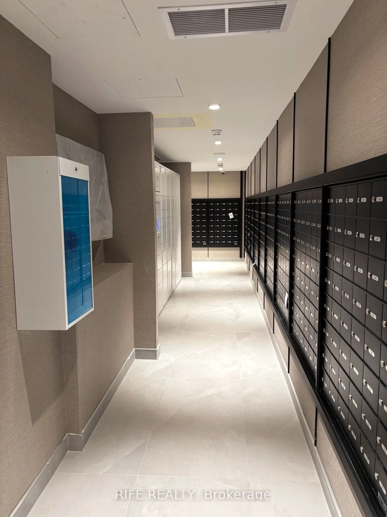 8 Wellesley Street W, #2316