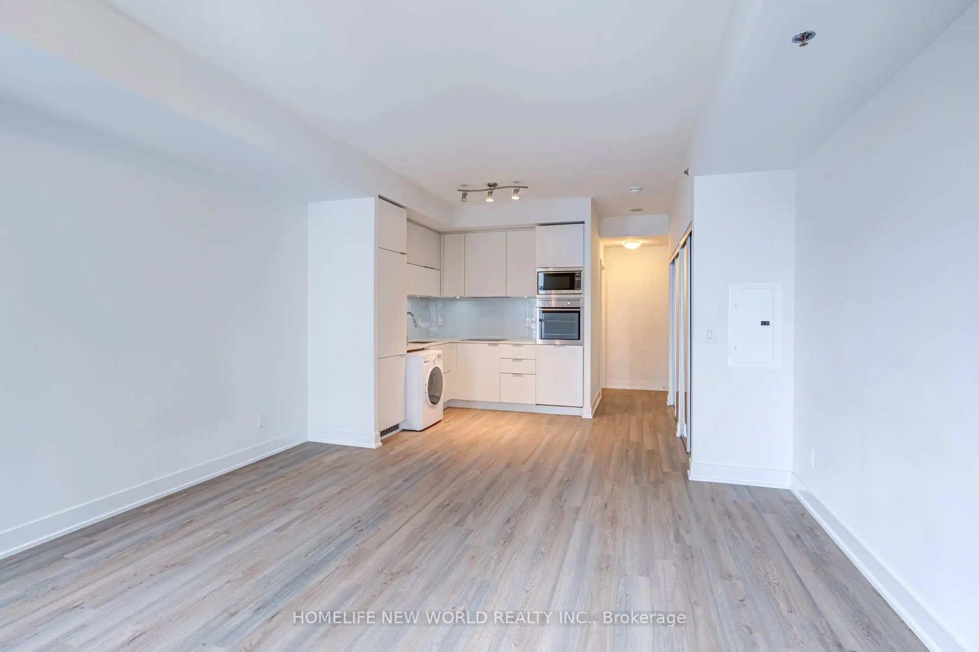 318 Richmond Street W, #2410