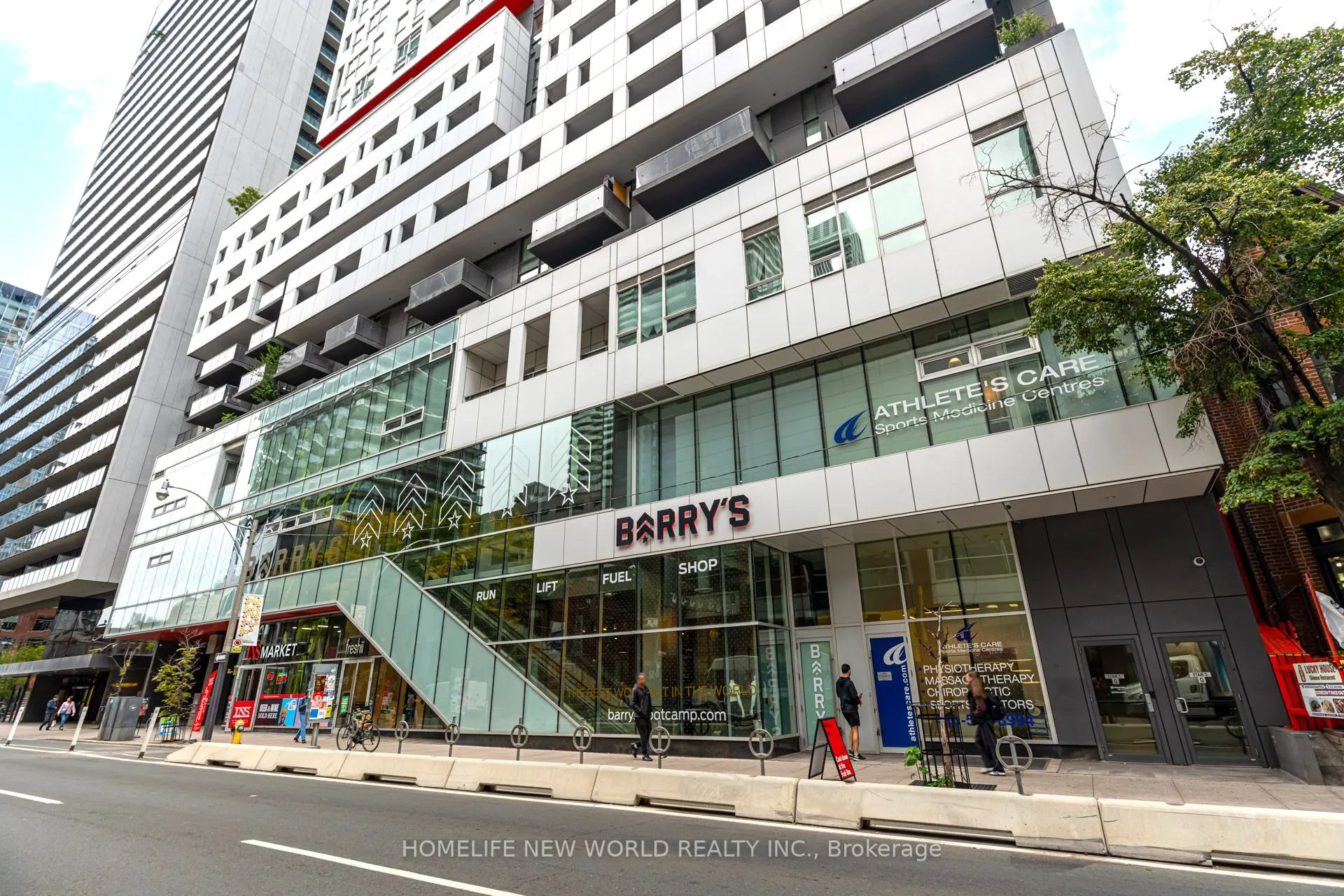 318 Richmond Street W, #2410