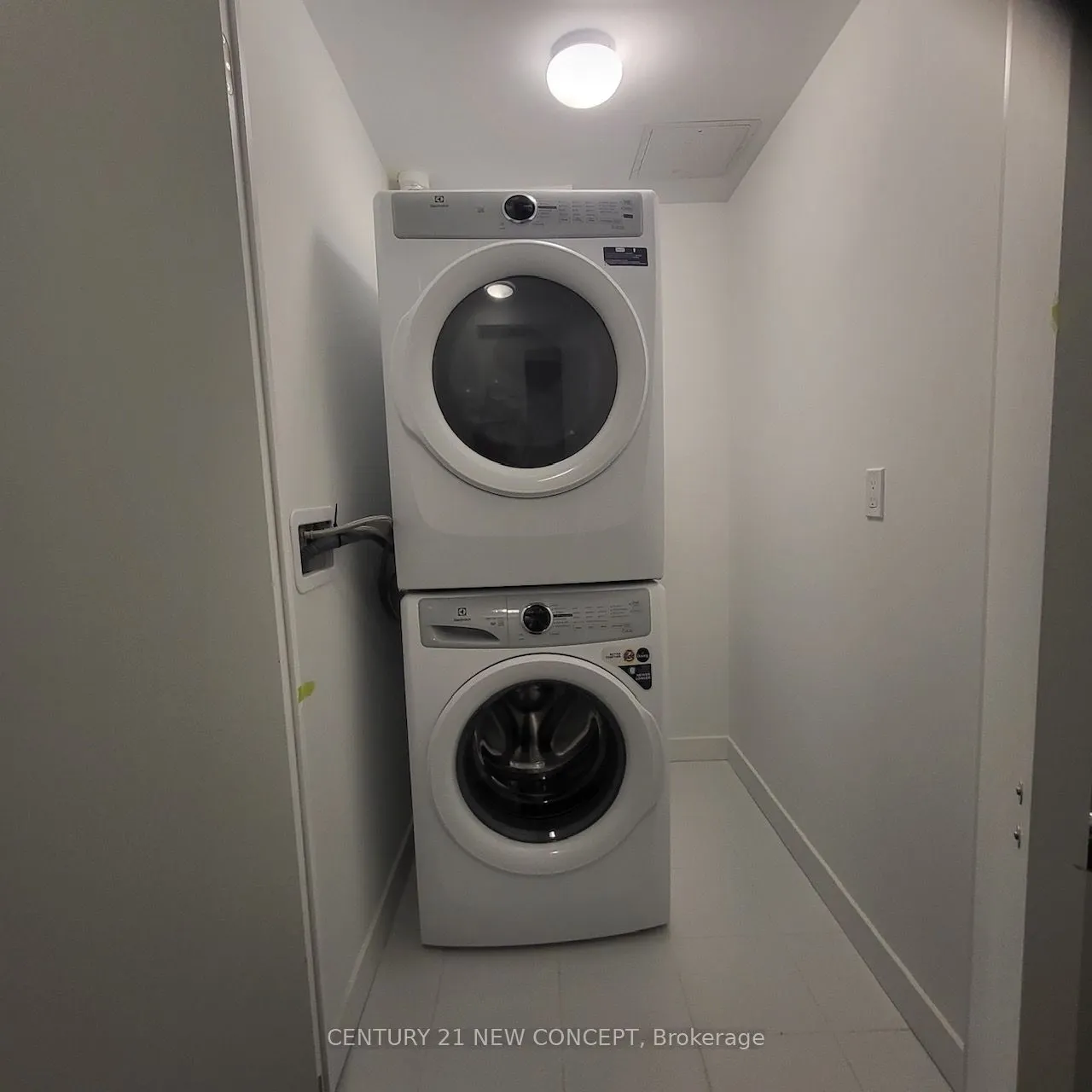 8 Olympic Garden Drive, #S1402