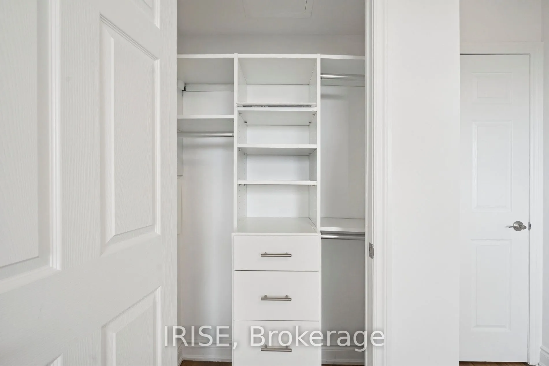 78 Harrison Garden Boulevard, #1904