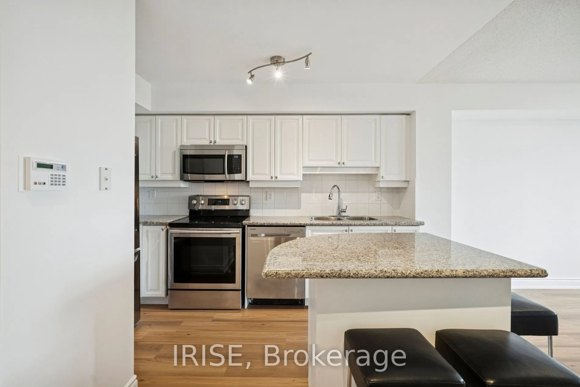 78 Harrison Garden Boulevard, #1904