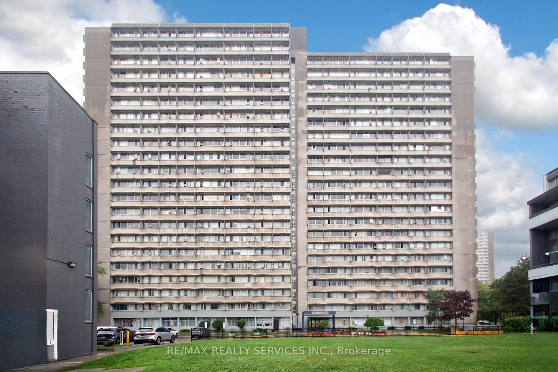 10 Sunny Glen Way, #2007