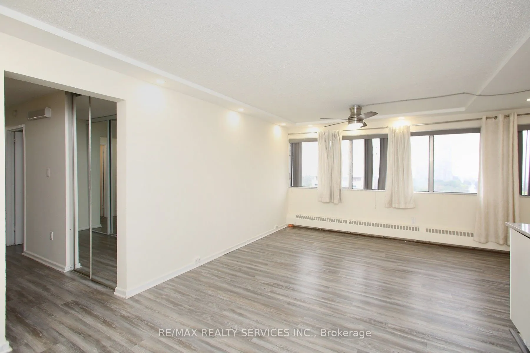 10 Sunny Glen Way, #2007