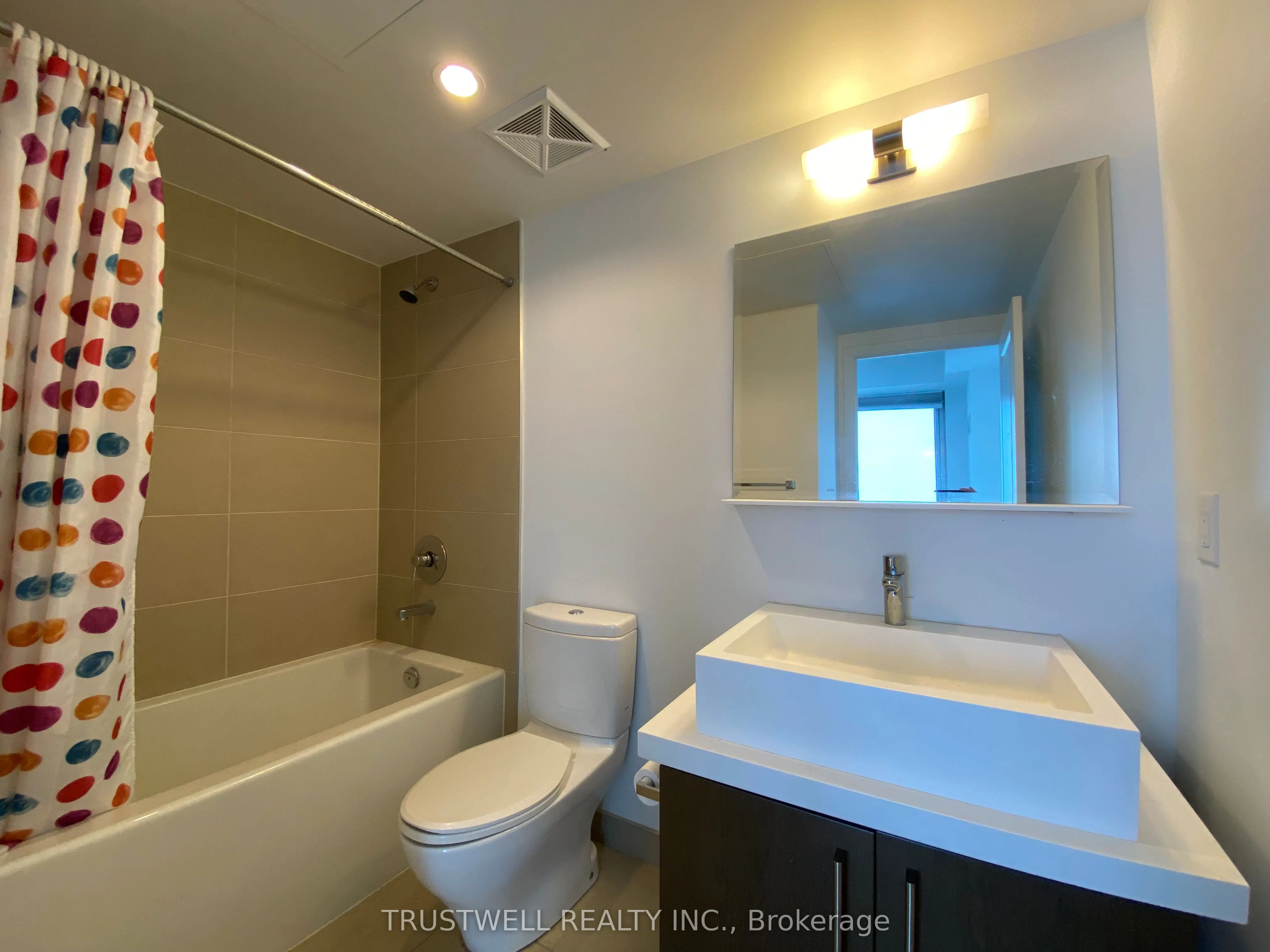 1080 Bay Street, #2404