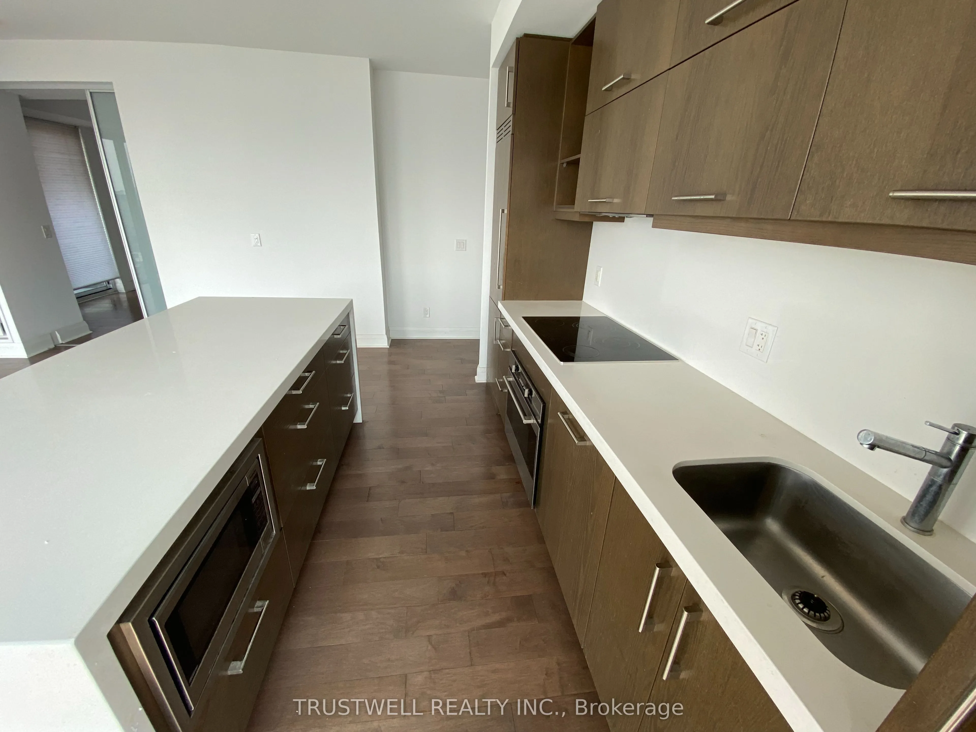 1080 Bay Street, #2404