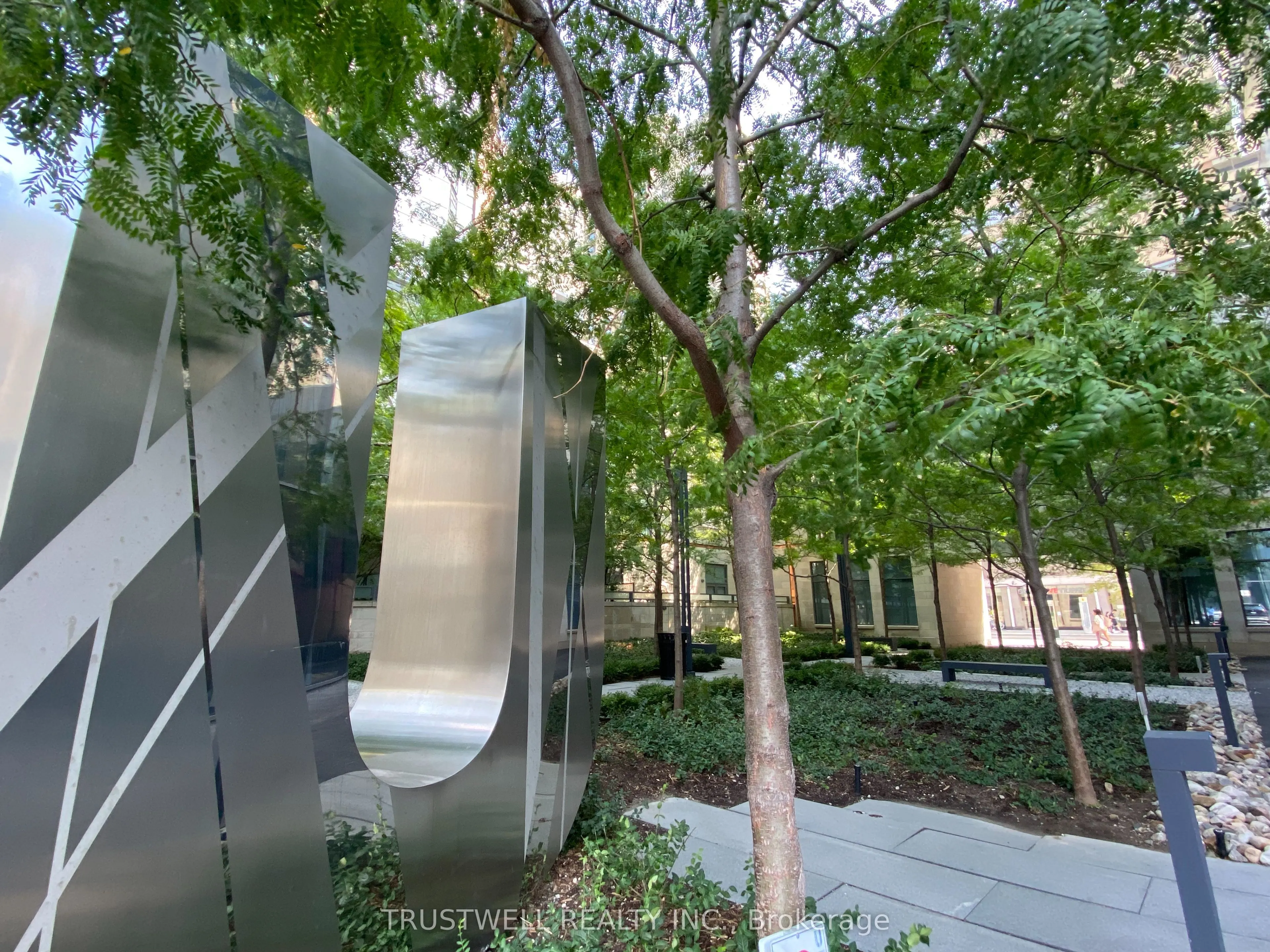 1080 Bay Street, #2404