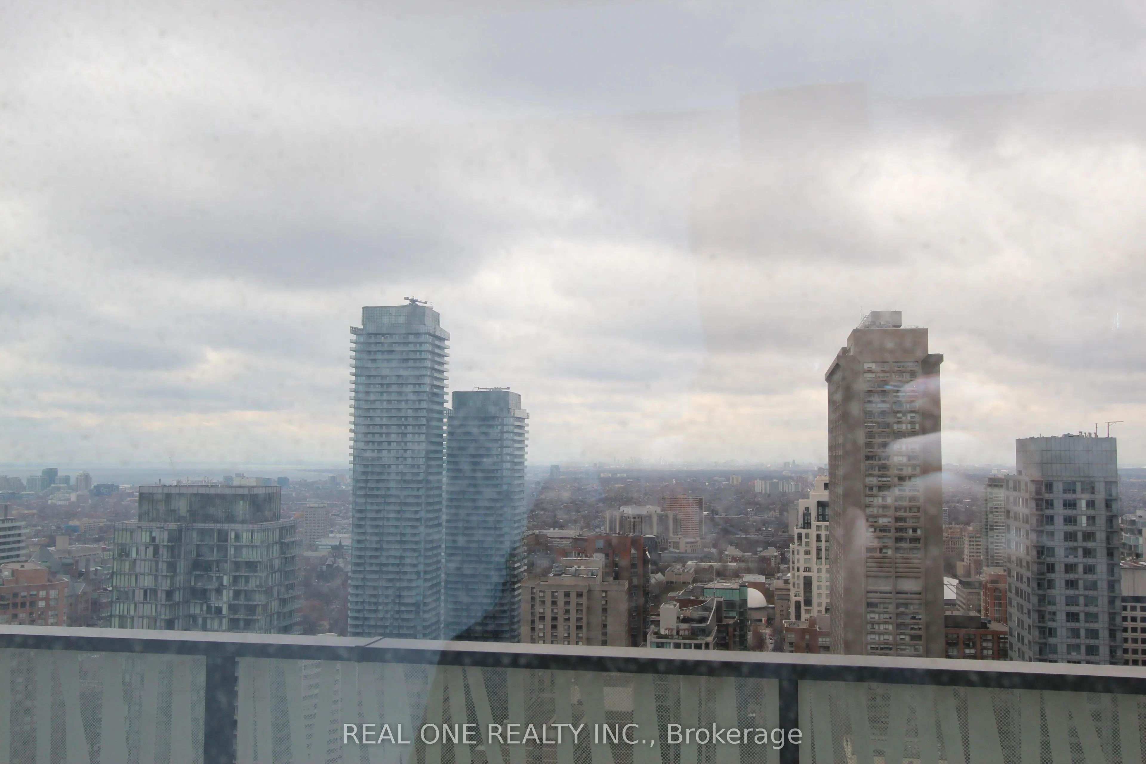 42 Charles Street E, #3903