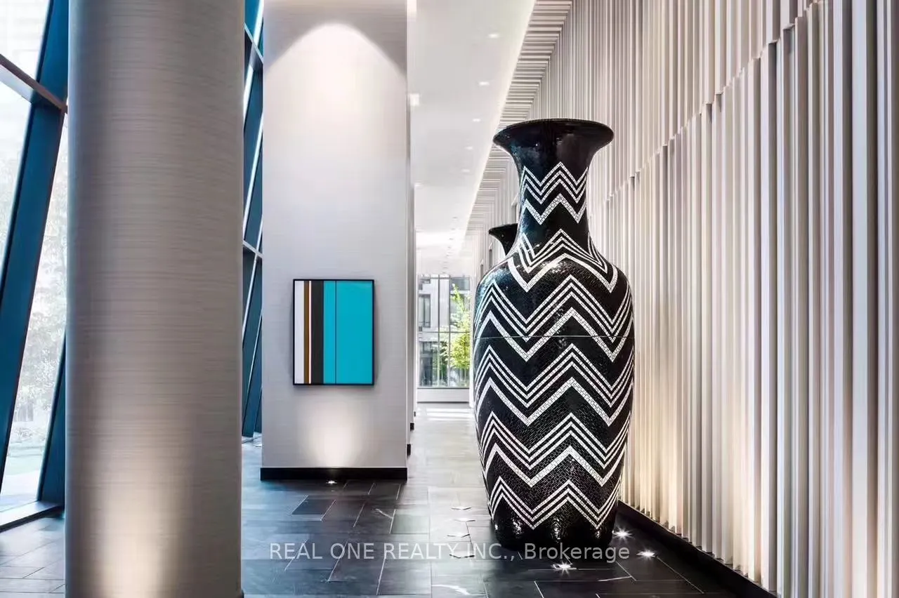 42 Charles Street E, #3903