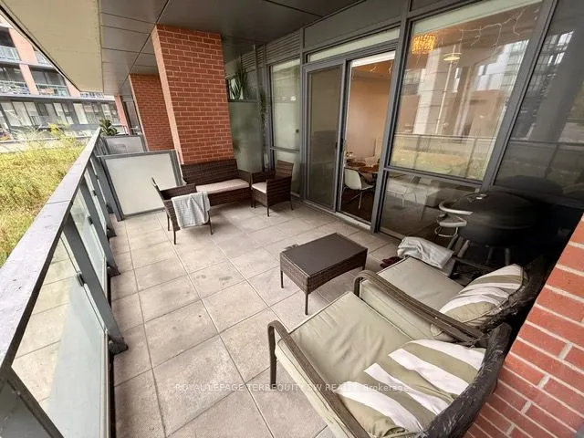 50 Bruyeres Mews, #208