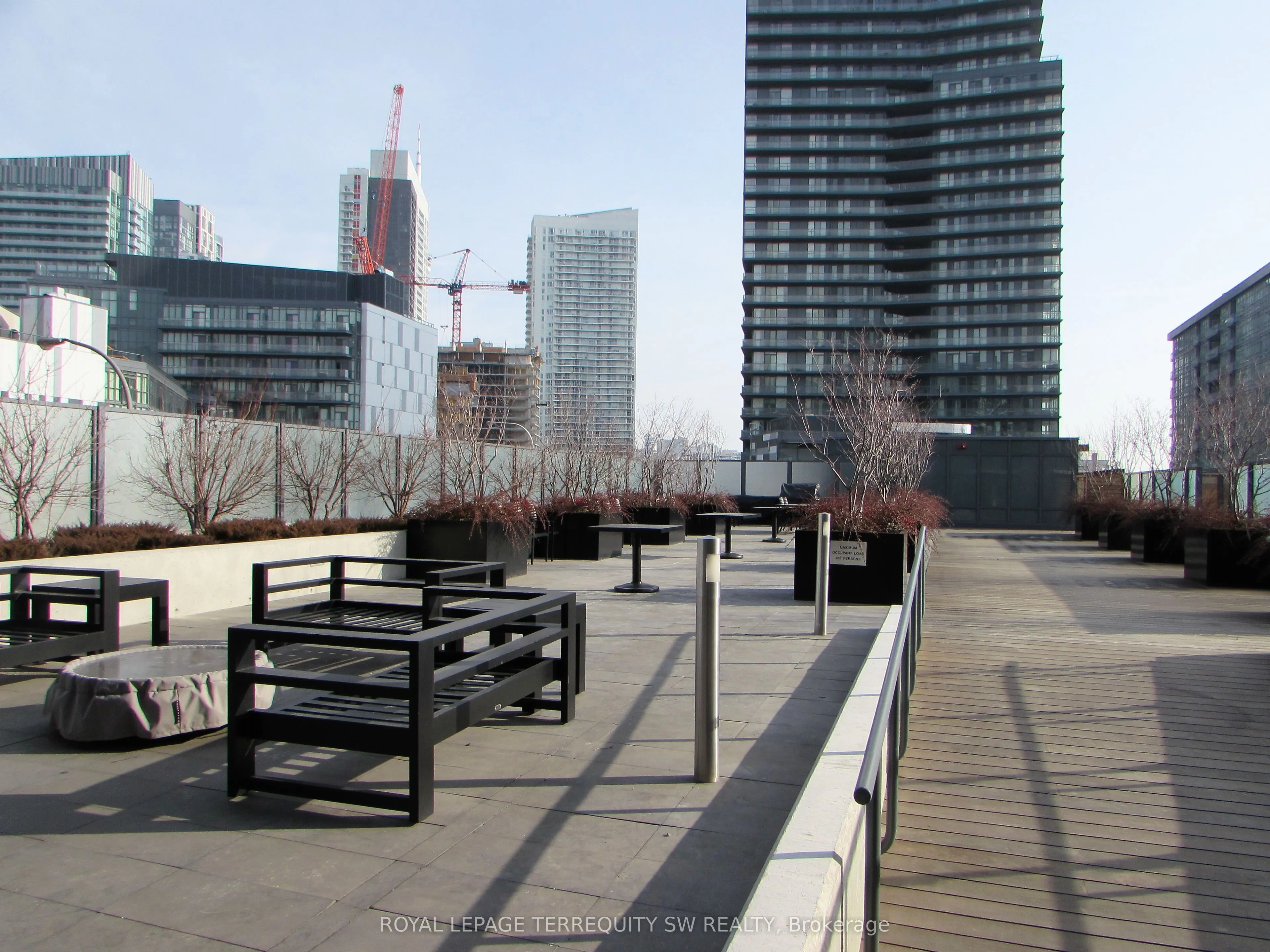 50 Bruyeres Mews, #208