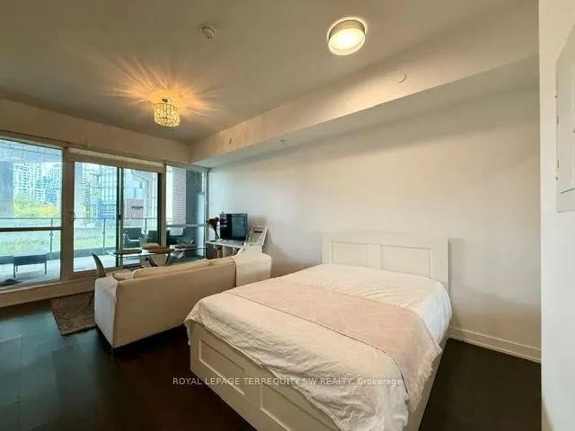 50 Bruyeres Mews, #208