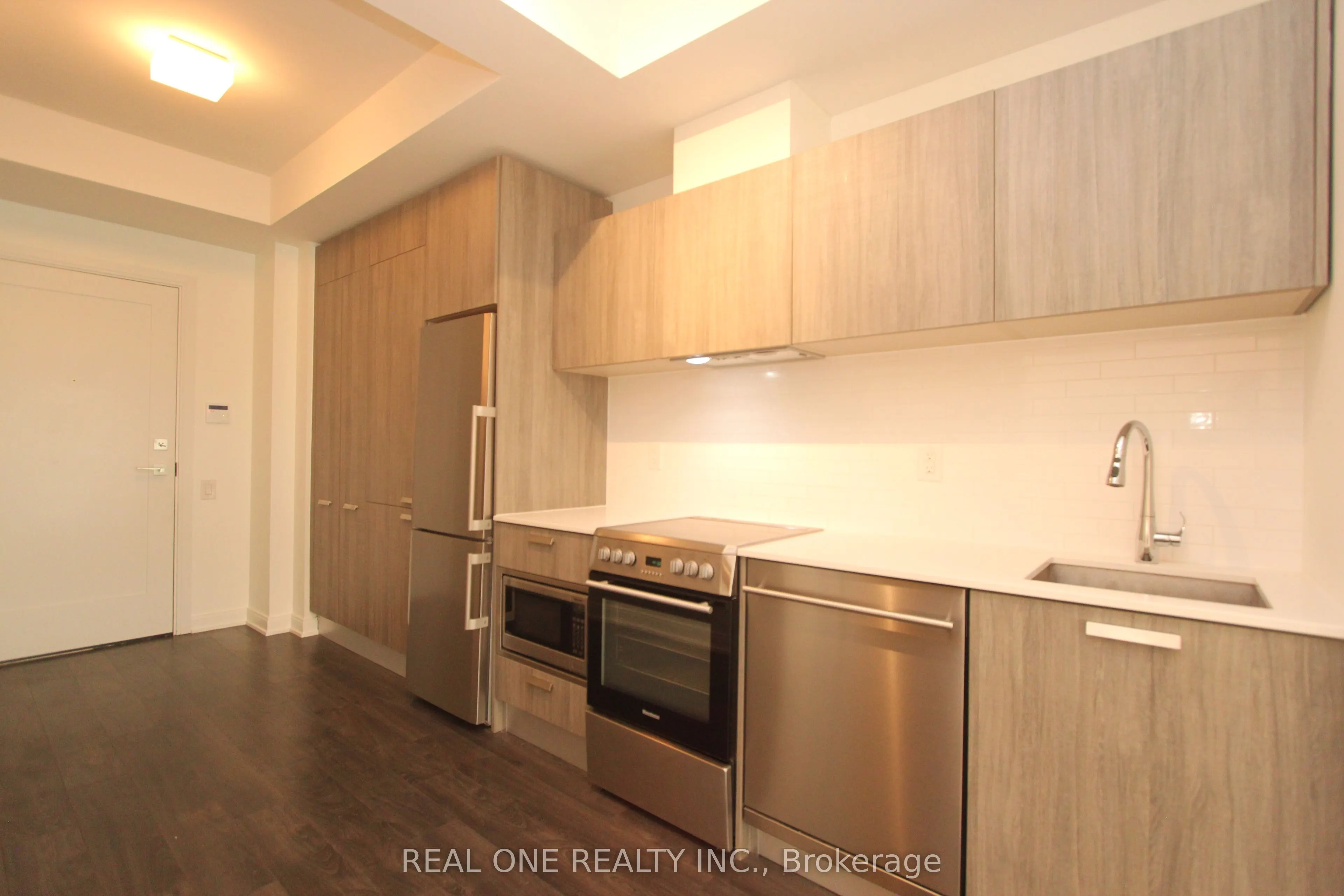 50 CHARLES Street E, #2207