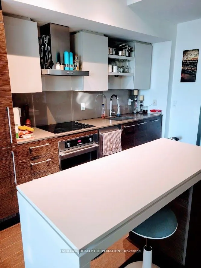 1030 King Street, #1222