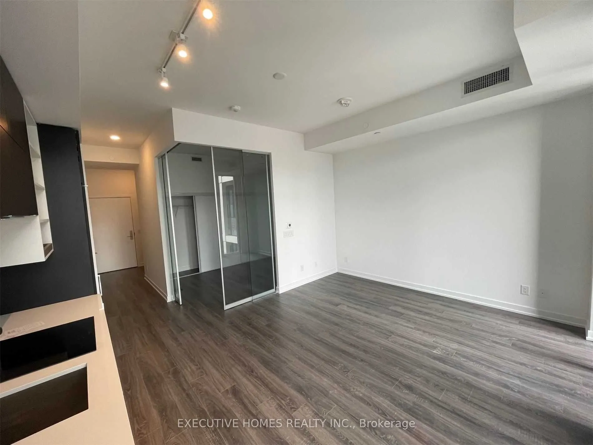 20 Edward Street, #2120