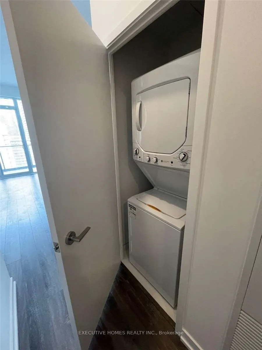 20 Edward Street, #2120