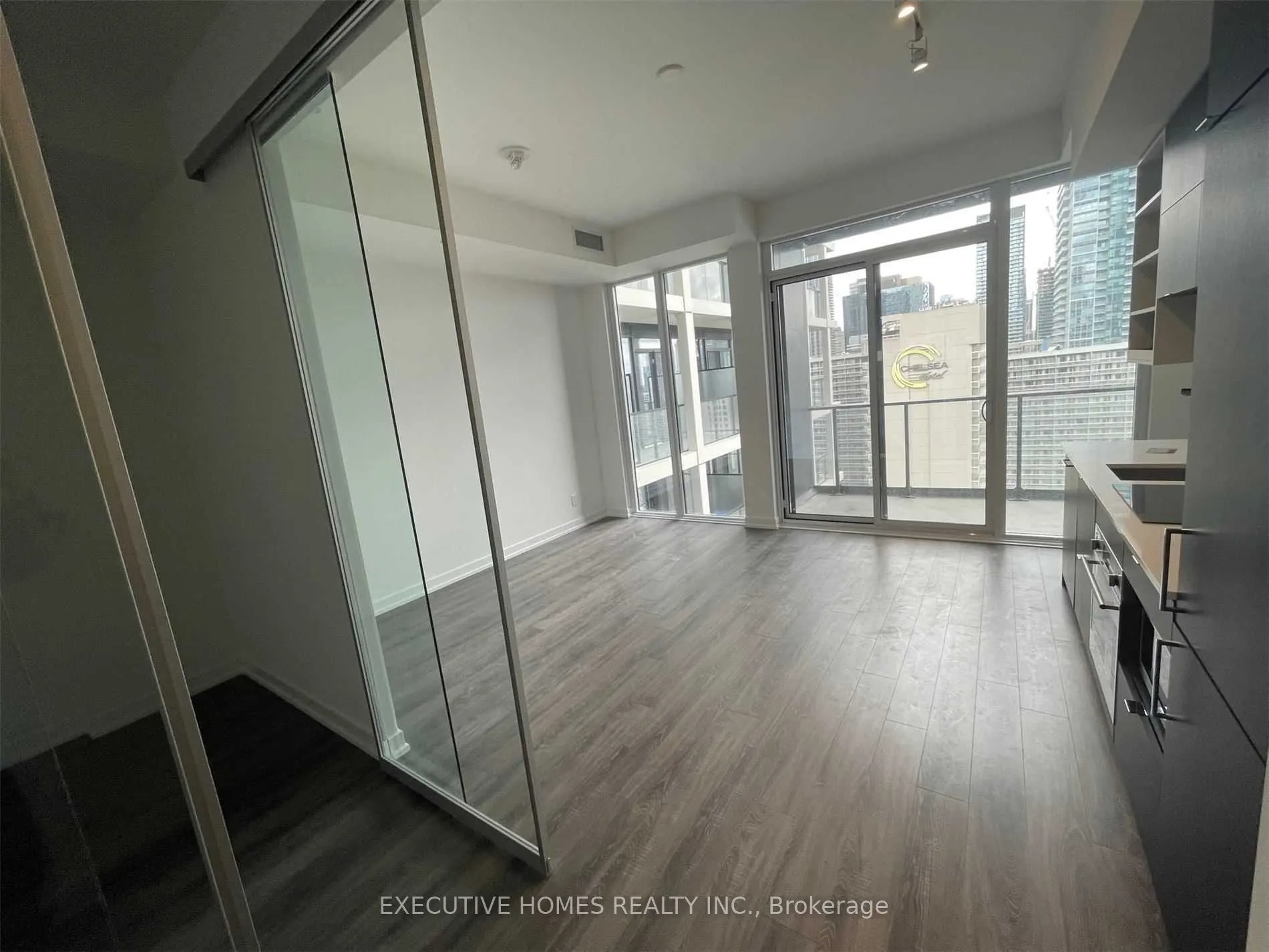 20 Edward Street, #2120