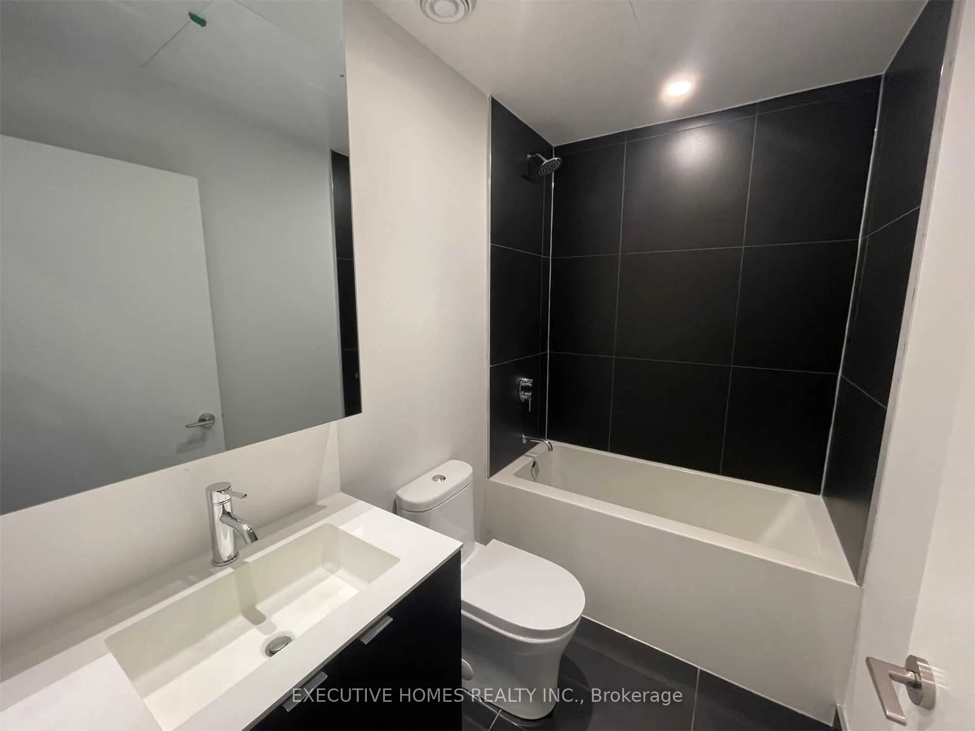 20 Edward Street, #2120