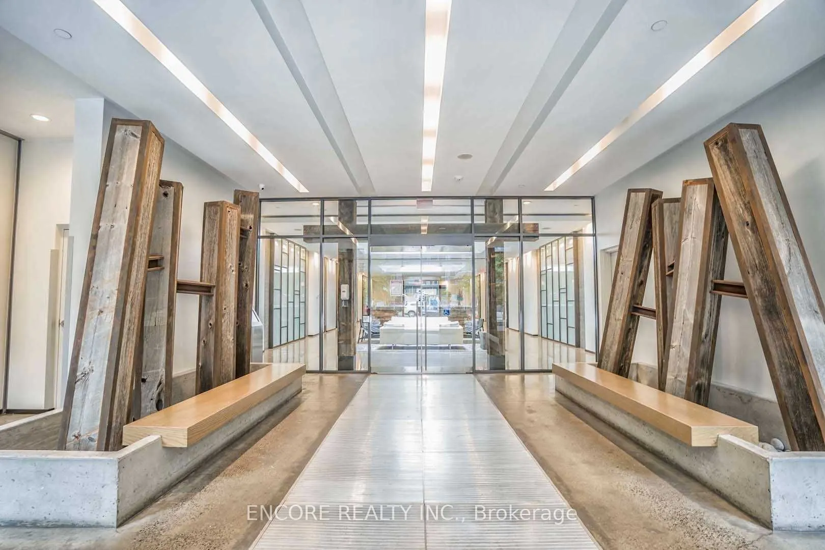 1030 King Street W, #Lph03