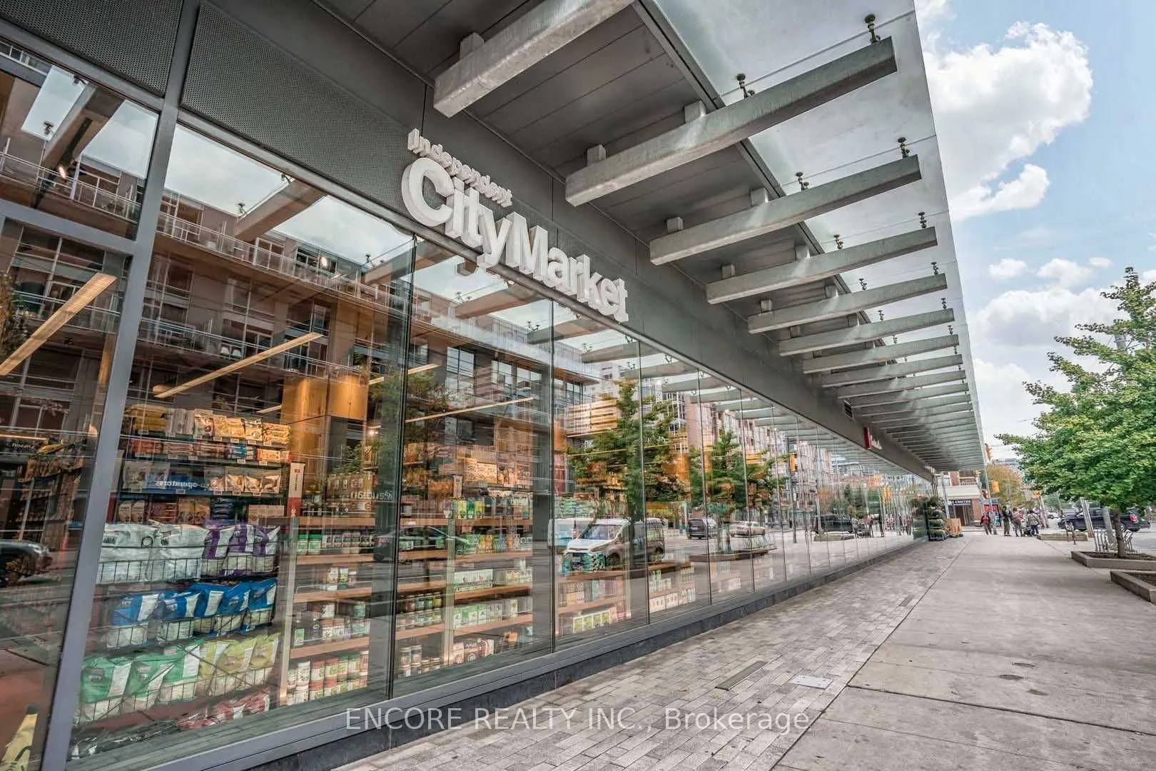 1030 King Street W, #Lph03